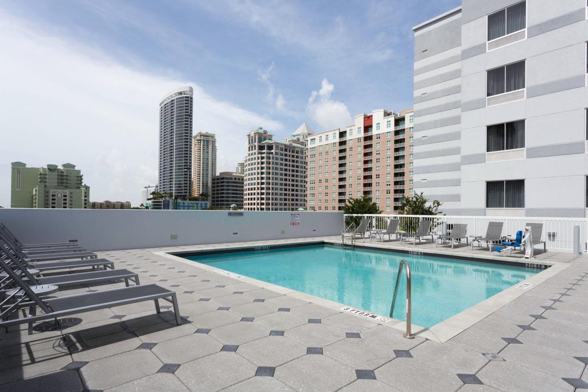 Fairfield Inn & Suites By Marriott Fort Lauderdale Downtown/Las Olas Ngoại thất bức ảnh